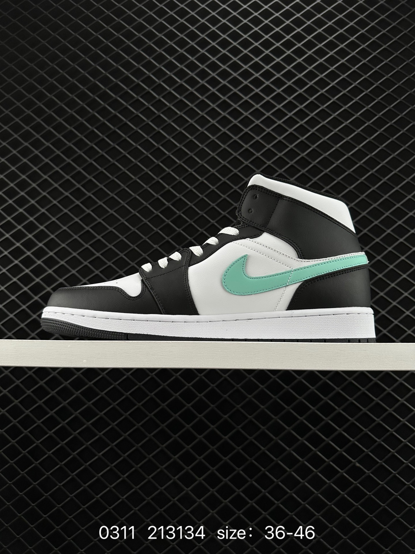 Air Jordan 1 Mid AJ1